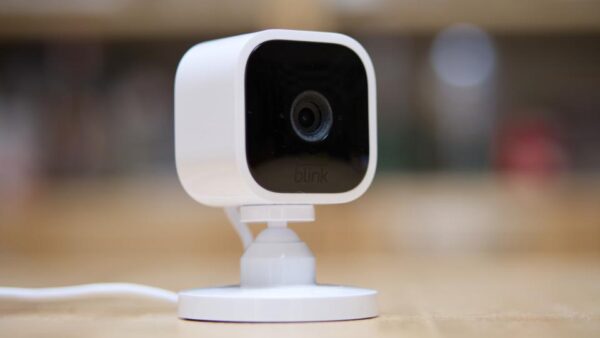 Blink - Mini Indoor 1080p Wi-Fi Security Camera - White - Image 3